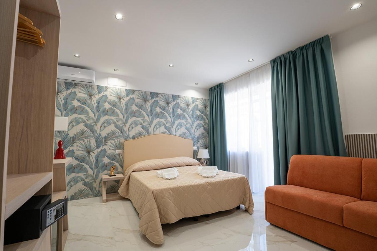 Pc Boutique H Loggia, By Clapa Group Hotel Napoli Exterior foto