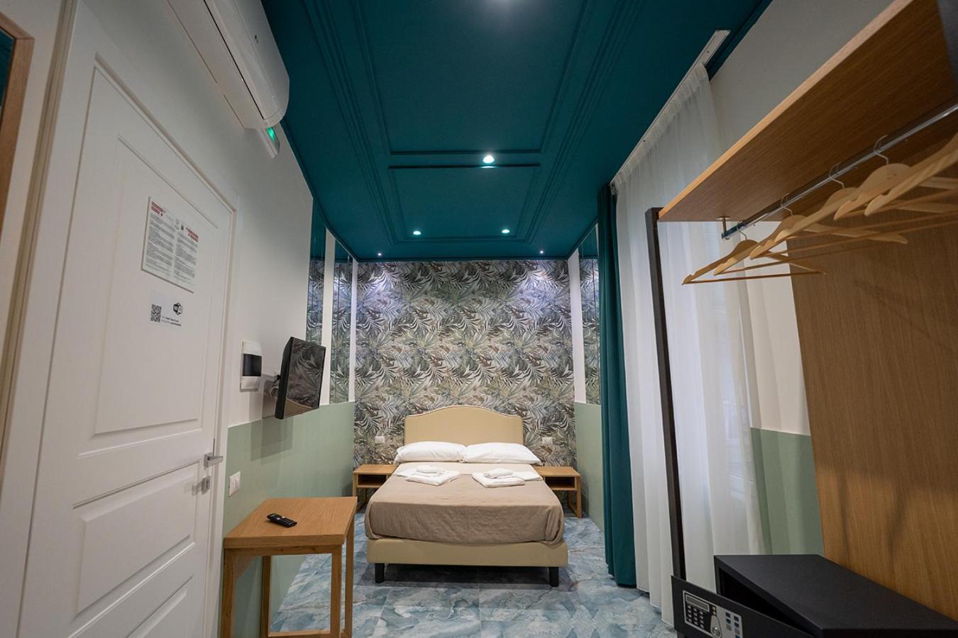 Pc Boutique H Loggia, By Clapa Group Hotel Napoli Exterior foto